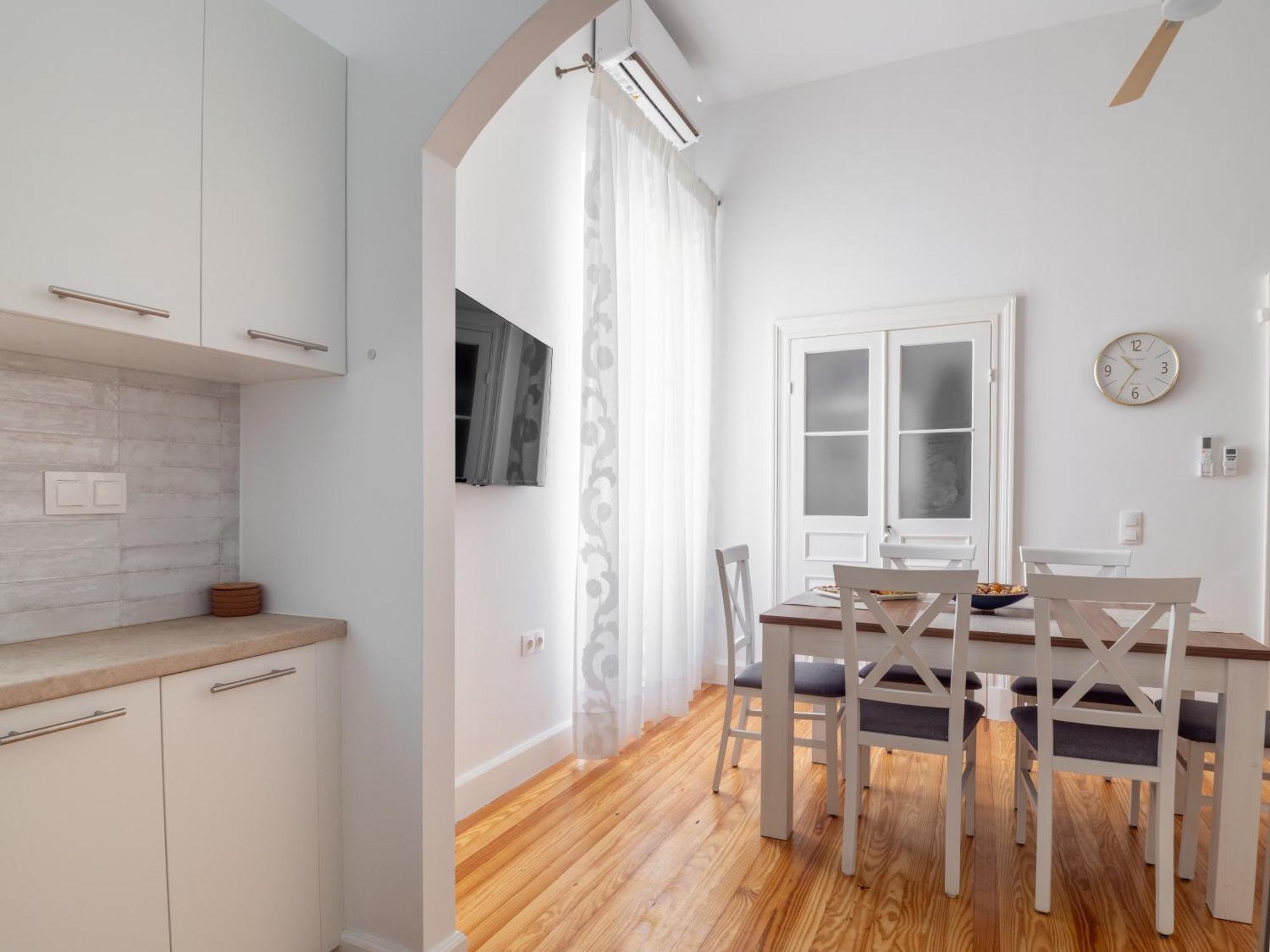Alexandras Luxury Heaven Apartment